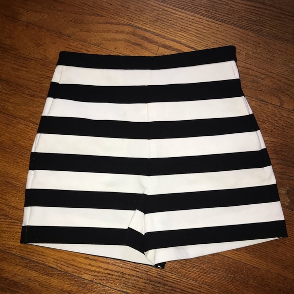 Express Pants - Express shorts